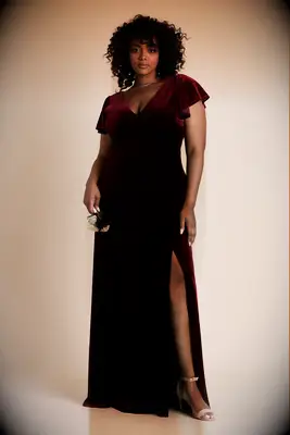 Lovely scoop neck velvet dress
