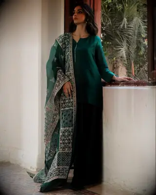 3-piece silk kurta set Muslim wedding guest attire