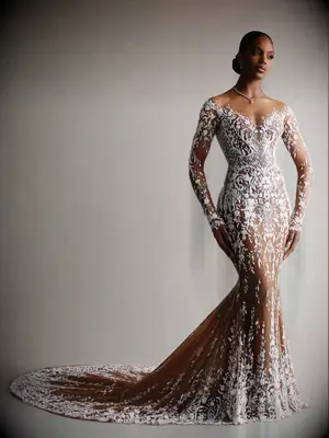  Alonuko wedding dress