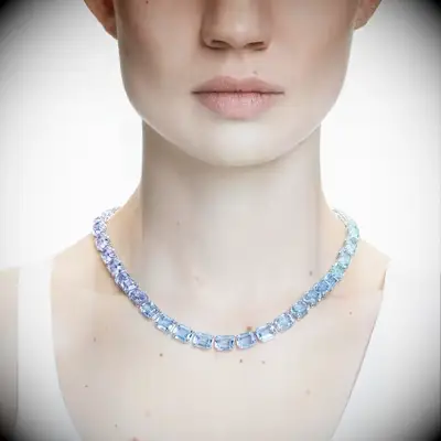 ¿Qué collar usar para un vestido de novia sin tirantes?