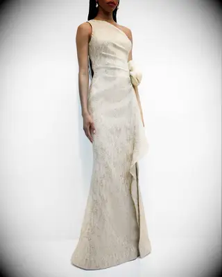 Disse 50 bryllups fødselsdagskjoler er så gyldne