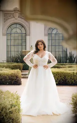 Long-sleeve lace wedding dress