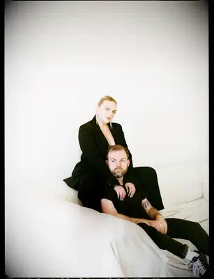 Sophisticated engagement photo shoot