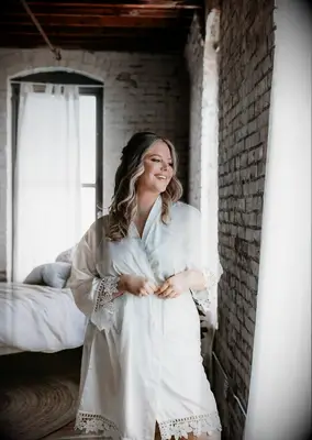 Short white robe with lace trims