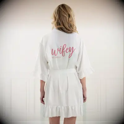 Wifey bridal robe with frill