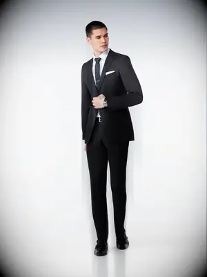 Man wearing a suit and tie