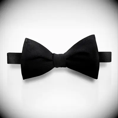Black bow tie for summer wedding guest 