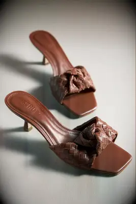 Schutz brown sandals to wear with green dress