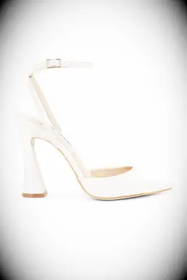 Steve Madden cream heels to wear with green dress