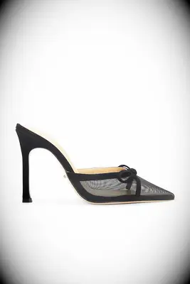 REVOLVE black heels to wear with champagne dress