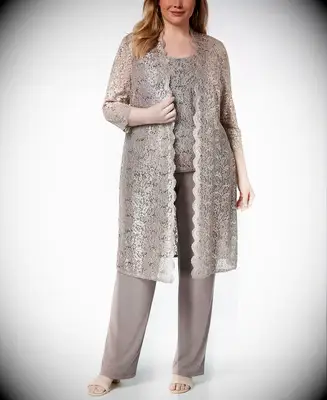 Beige 3-piece pantsuit with jacket for grandmother of the bride