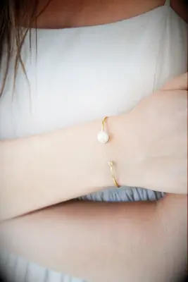 Chan Luu pearl and gold diamond wedding cuff