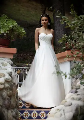 strapless a-line dress with ruched sweetheart neckline with pockets