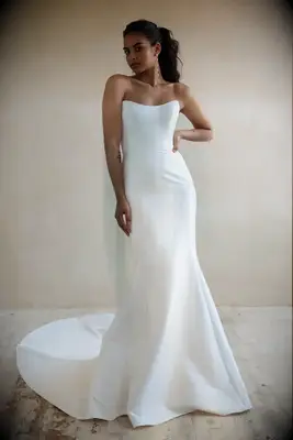 Structured strapless dress