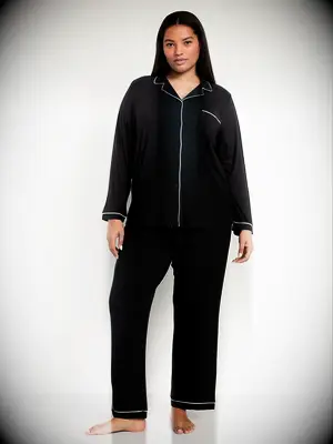 Black long sleeve pjs