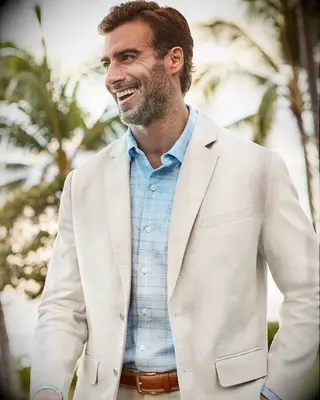 Beige linen blazer for outdoor wedding in the summer