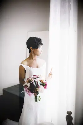 Vintage plunging neckline dress with off the shoulder sleeves