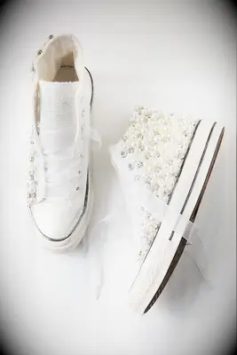 Nan-Ku pearl wedding sneakers