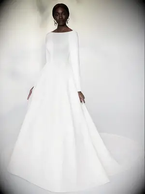 Simple long sleeve bodice with lace A-line skirt