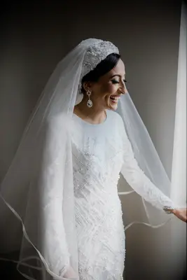 Fingertip wedding veil