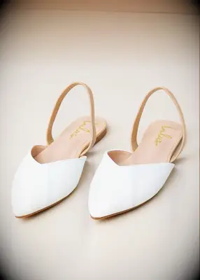 Lulus white and beige pointed-toe slingback flats for wedding guest