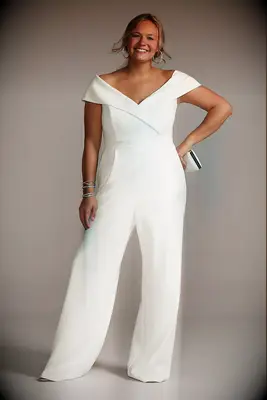 Cuffed out white pantsuit