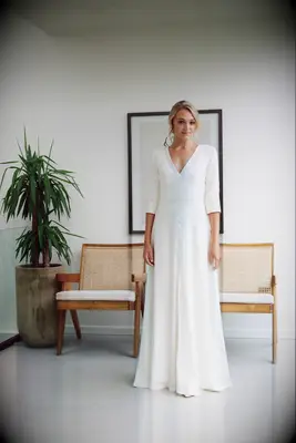 Andrea Hawkes V-neck wedding dress for Jewish bride