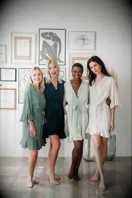 Green ruffle bridesmaid robes from Etsy