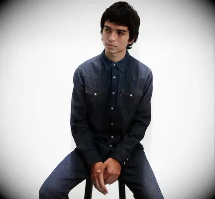 Denim shirt for a 70s-inspired wedding by Levi