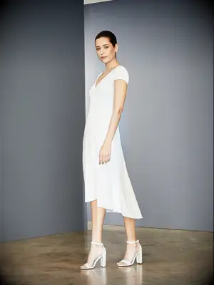 V-neck and button up midi dress with short sleeves