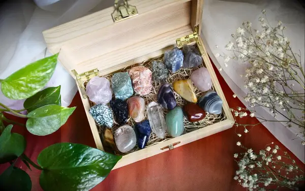 Crystal gemstone set gift