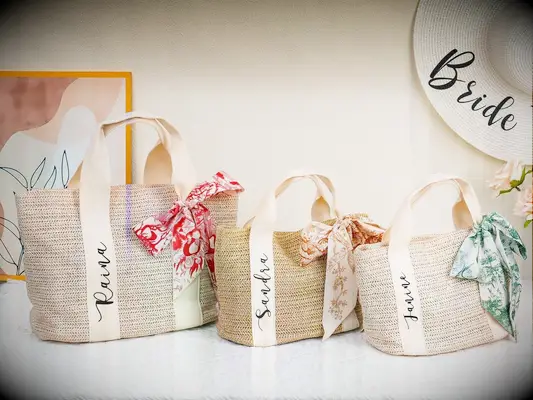 Personalized straw tote bag bridesmaid gift