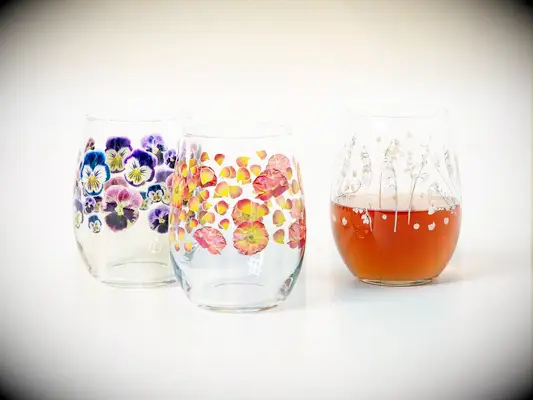 Birth month flower stemless wine glass bridesmaid gift ideas on a budget