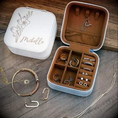 Custom travel jewelry bag