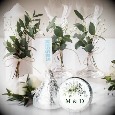 Hershey kisses wedding favors