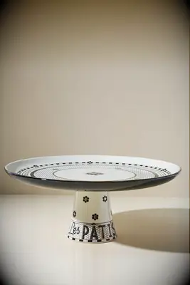 Elegant cake stand with honeycomb design