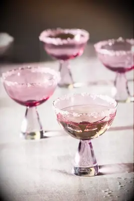 Pink coupe glasses