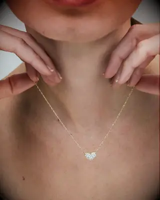 Heart shape crystal necklace