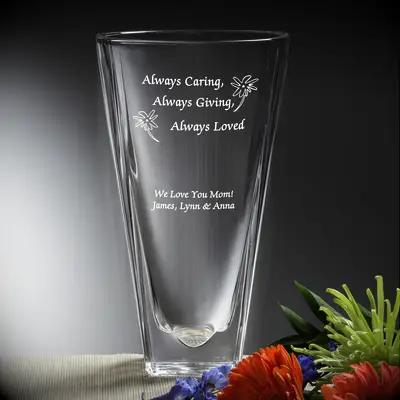 customized crystal vase for the best wedding present