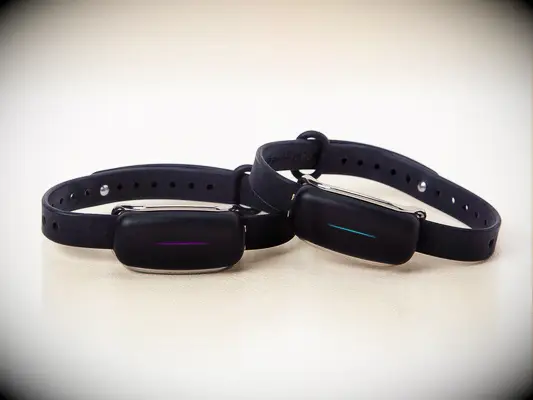 Long distance touch bracelets that light up matching bracelets for couples