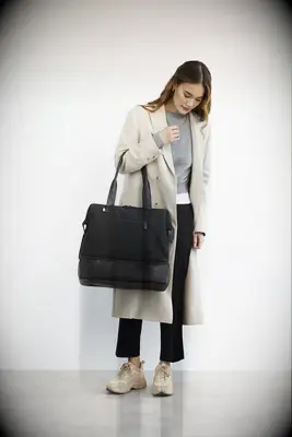 Weekend duffle bag from BEIS romantic gift for wife