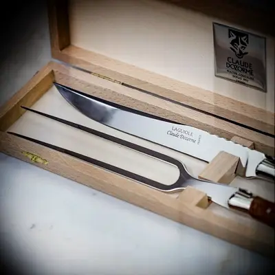 Engraved carving knife set gift