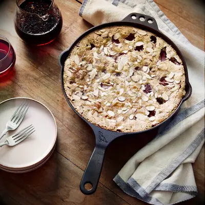 cast iron skillet for the best anniversary gift