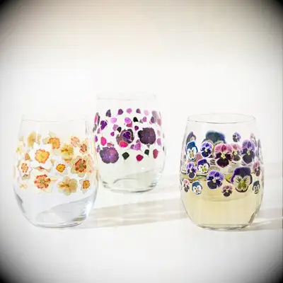 Flower painted glasses gift