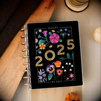 Pretty 2025 planner