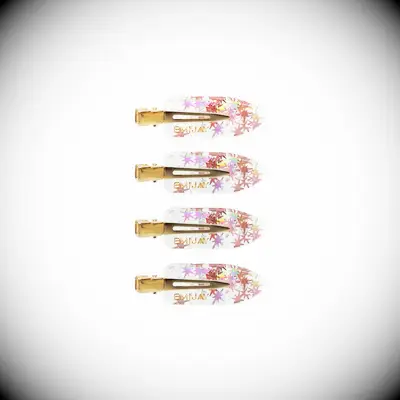 Popstar clips sister-in-law gift