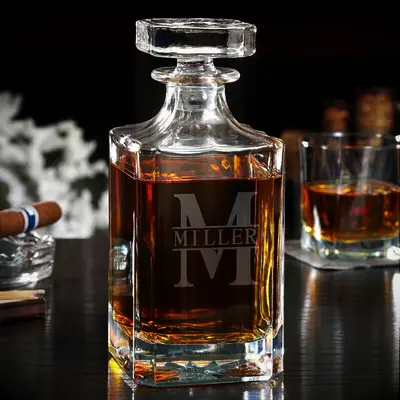 Custom glass whiskey decanter