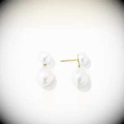 Pearl earrings
