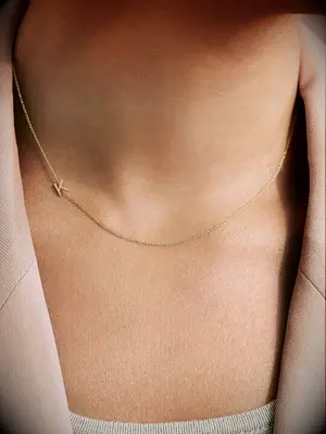 Elegant initial necklace