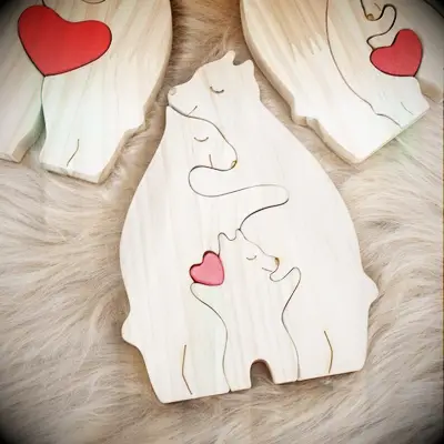 wooden family bear statue from Modetsyshoponline on Etsy anniversary gift
